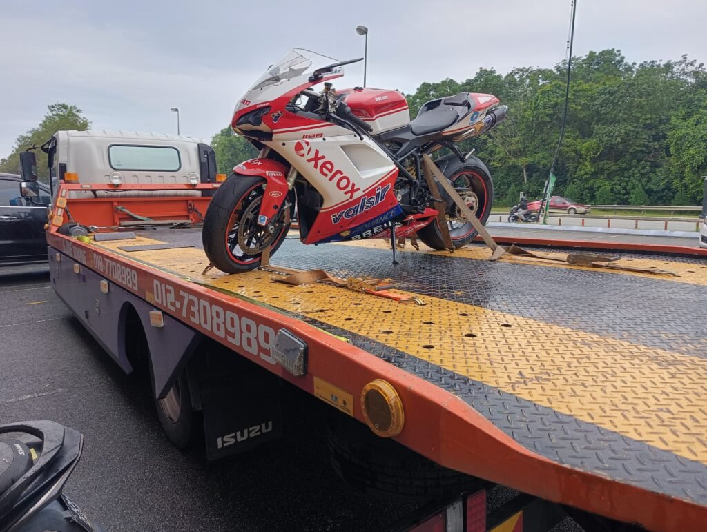 Motocycle Towing - konetowing